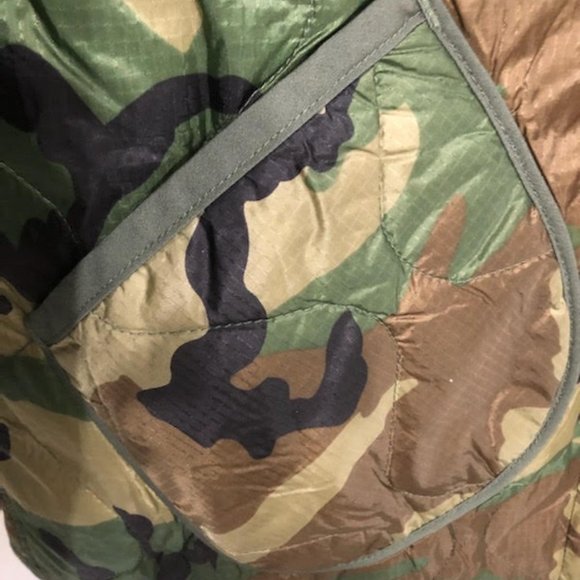 MENS ALPHA INDUSTRIES CAMO WOODLAND LINER JACKET - Picture 9 of 12